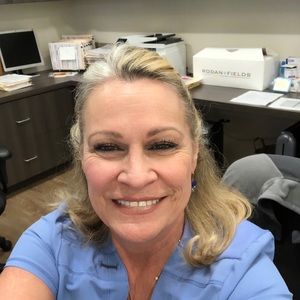 Meet your Posher, Alexis